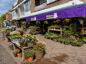 Winkelmedewerker Bloemenwinkel